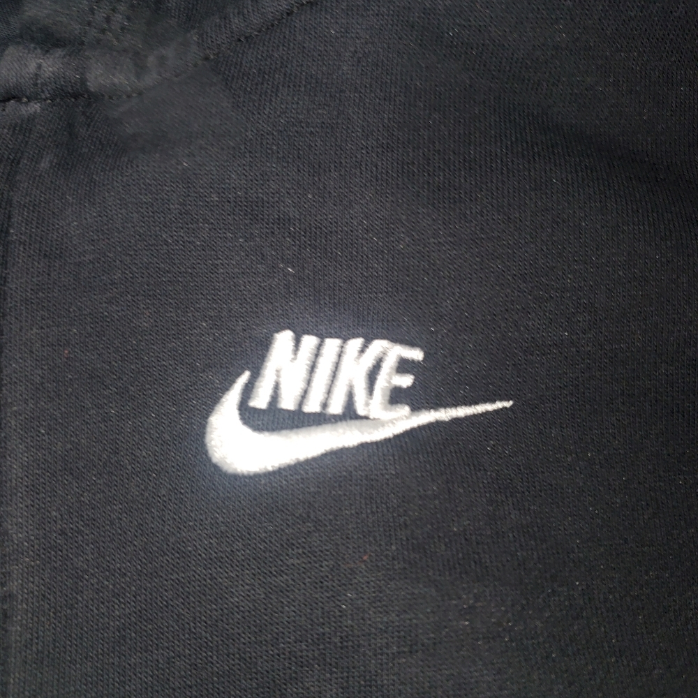 Nike Zip-Up Hoodie, Black, Boys XL - Picture 2 of 6